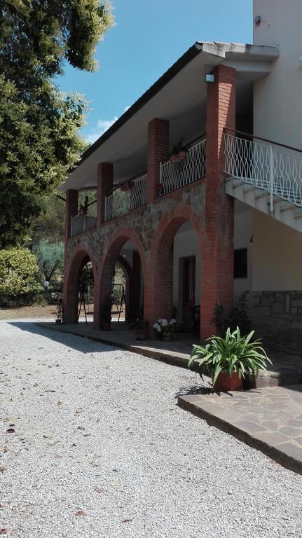 Agriturismo San Lino-Gilberto マッサ・マリッティマ エクステリア 写真